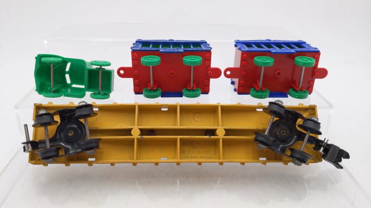 American Flyer 643 Vintage S Circus Flat Car w/ Cages & Truck Tractor VG