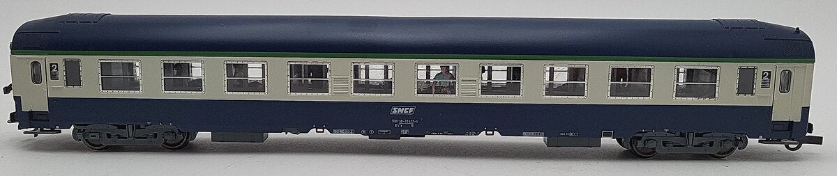Roco 44602 HO Scale SNCF 2nd Class Passenger Car EX/Box