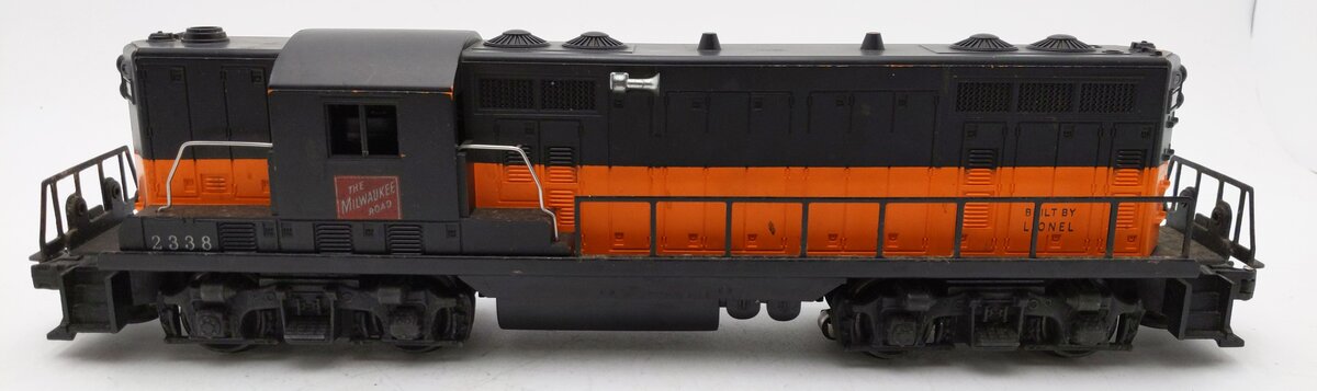 Lionel 2338 Vintage O Milwaukee Road Powered GP-7 Diesel Locomotive EX