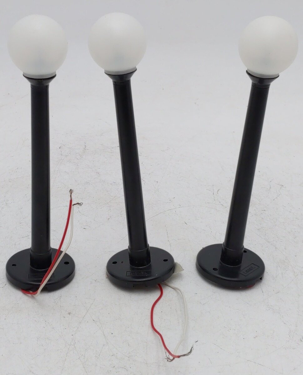 Lionel 6-12708 O/0-27 Gauge Operating Street Lamps (Pack of 3) EX/Box