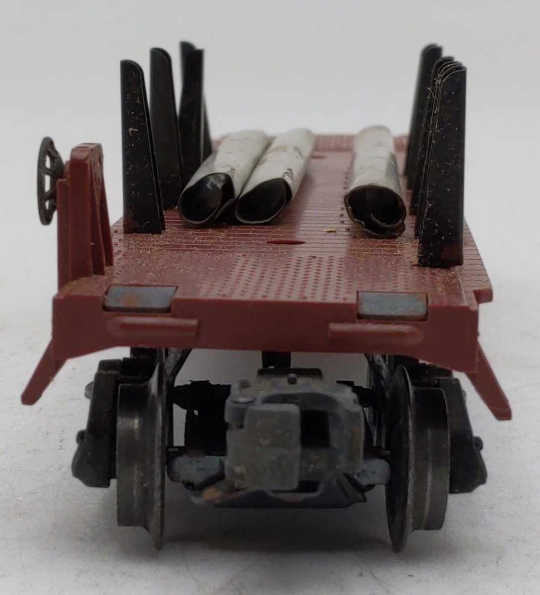 Lionel 6311 Vintage O Brown Flatcar w/ Pipe Load/Box