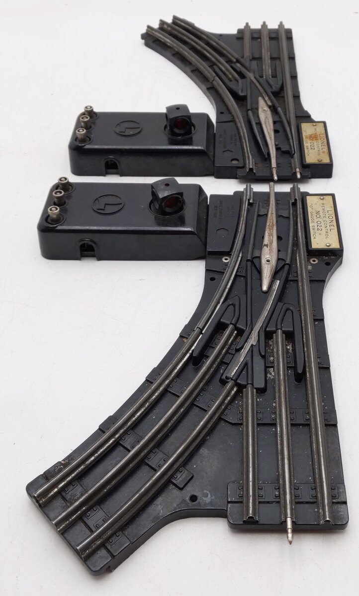 Lionel O22 Vintage O Left-Hand & Right-Hand Electric Remote Switches