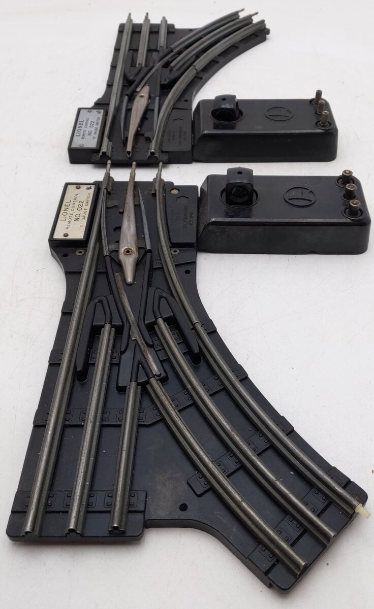 Lionel O22 Vintage O Left-Hand & Right-Hand Electric Remote Switches