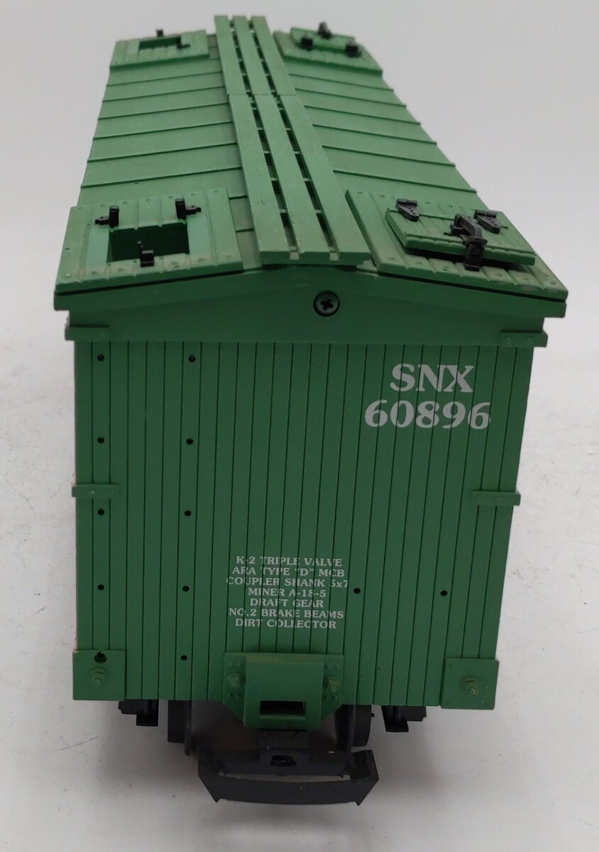 USA Trains 16069 G Snapple Reefer Car VG
