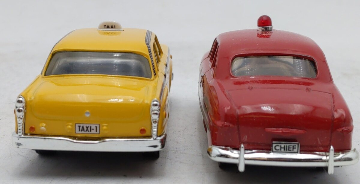 #H070 Eastwood Automobilia Pair of diecast Plastiville Taxi and Fire Chief EX/Box