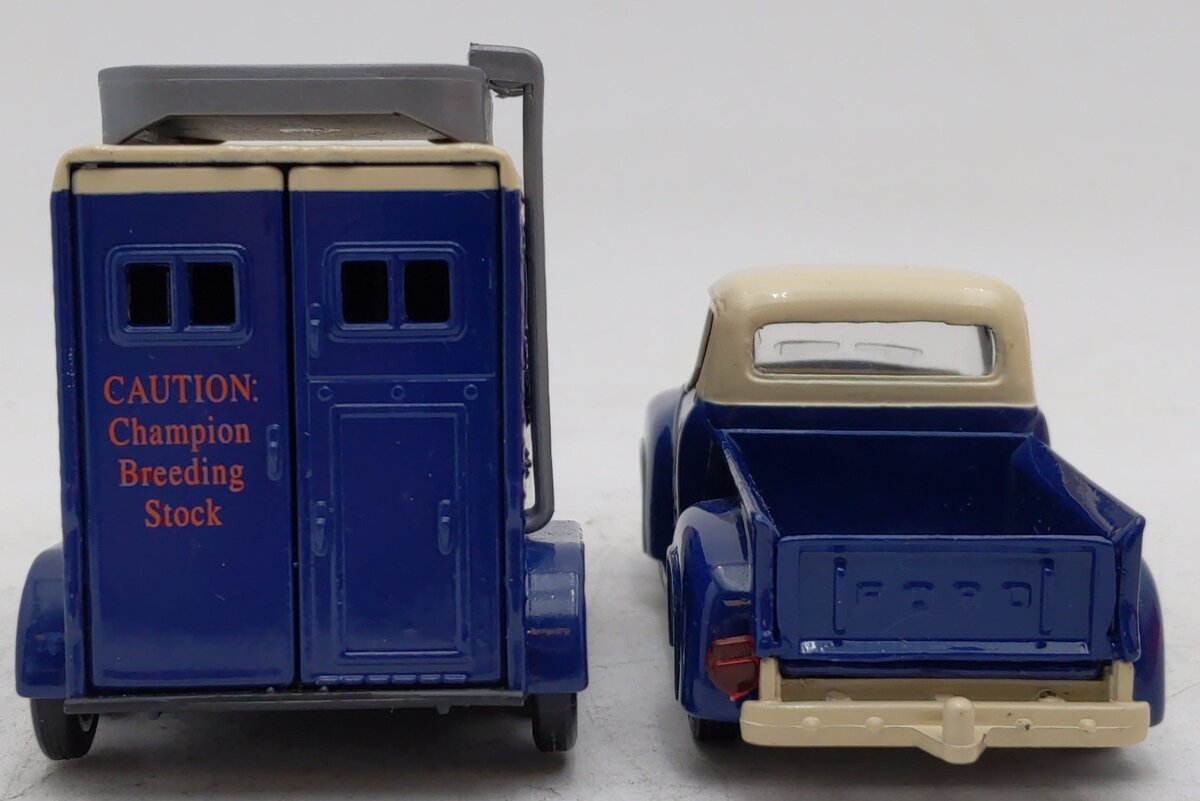 Eastwood 404000 1:48 Scale Lionel Ranch Truck & Horse Trailer EX/Box