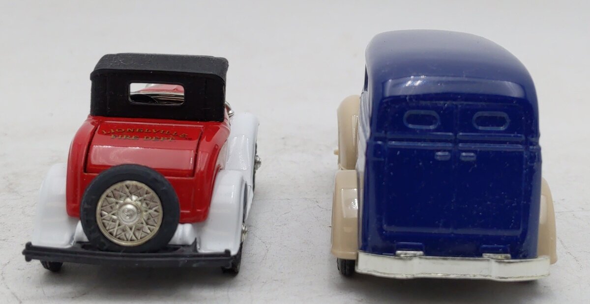 Ertl F085 1:48 Eastwood Lionel Plant Maintenance Van & Fire Dept Car (Set of 2) EX/Box
