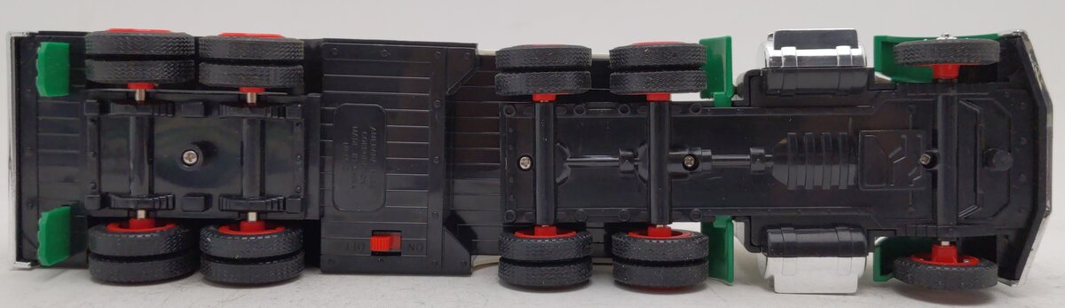 Hess 1991 1:64 Scale Die-Cast Toy Truck & Racer EX/Box