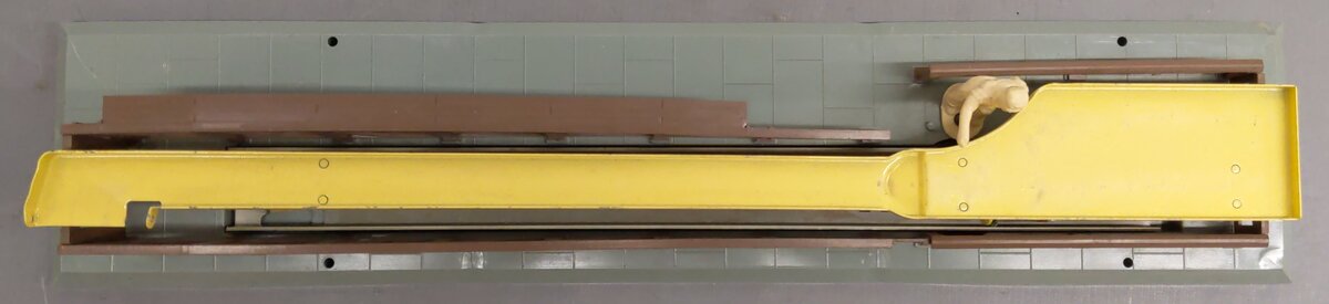 Lionel 362 Vintage O Operating Barrel Loader Ramp- No Car VG/Box