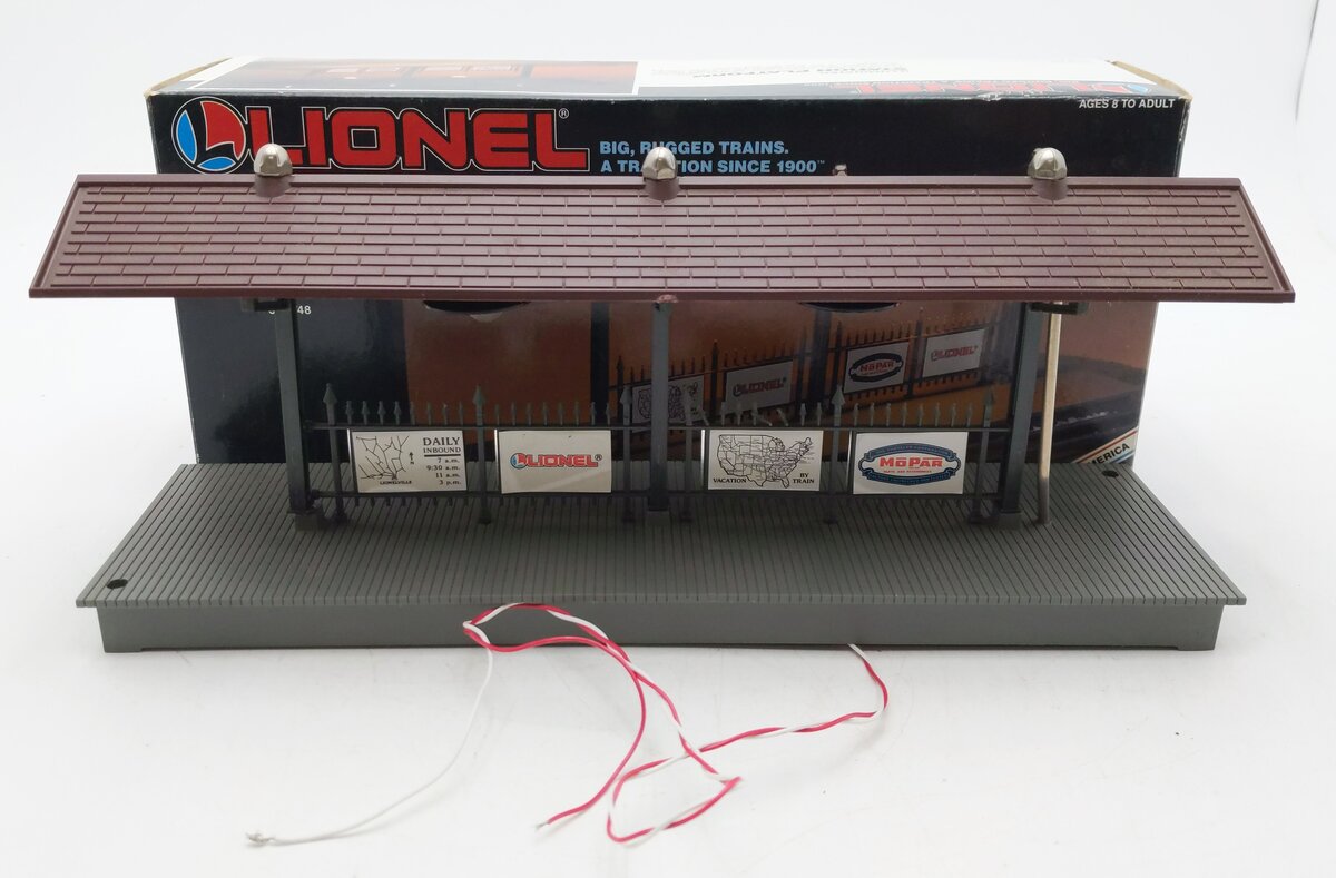 Lionel 6-12748 O/027 Illuminated Station Platform EX/Box