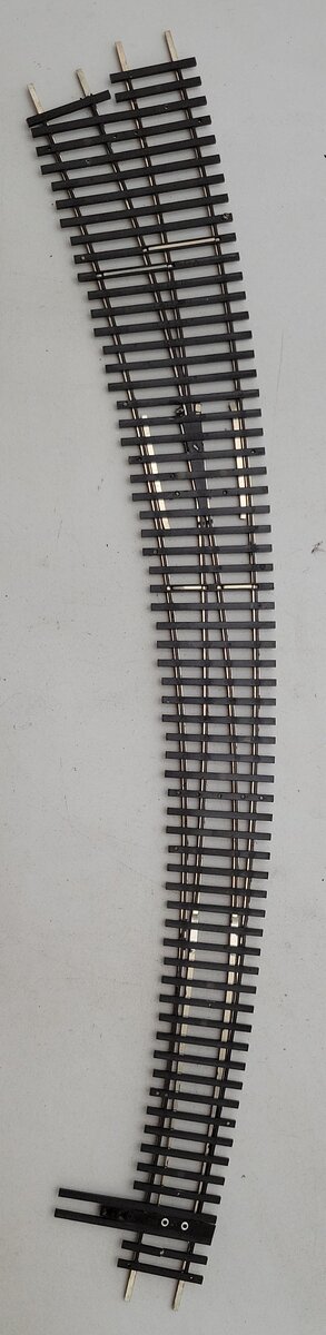 Shinohara HO Scale Code 83 32-28 #7-1/2 Right Turnout EX