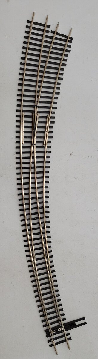 Shinohara HO Scale Code 83 32-28 #7-1/2 Right Turnout EX