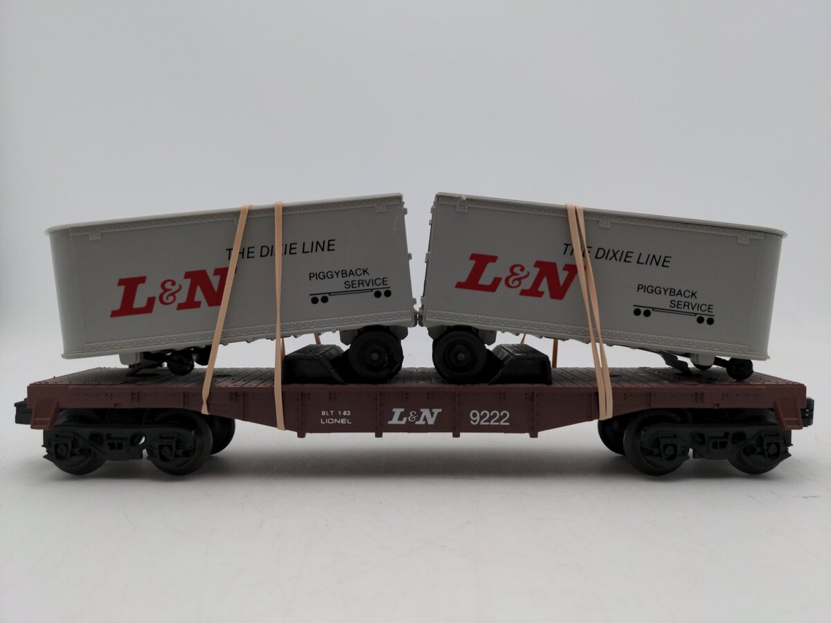 Lionel 6-9222 O Gauge Louisville and Nashville Flatcar with Vans EX