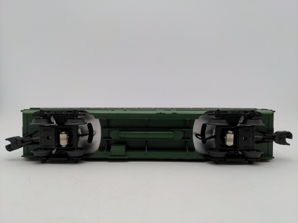 Williams 2400 Maplewood Luxury Lines Coach Car EX