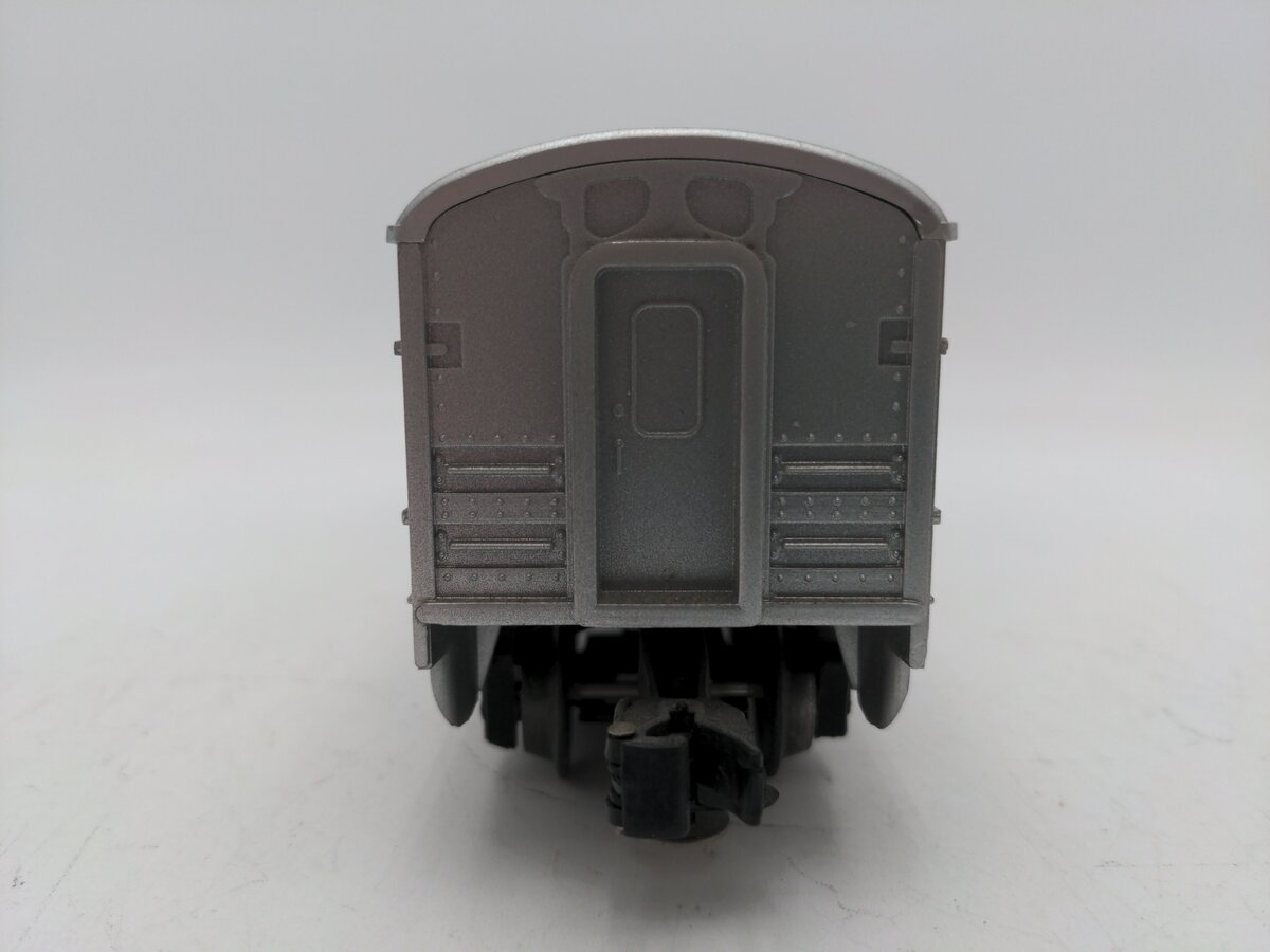 Lionel 6-6411 O Gauge Amtrak Illuminated Passenger Car #6411 EX