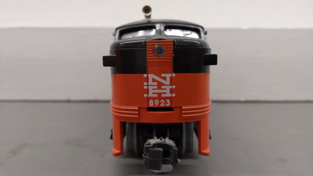 Lionel 6-18923 O New Haven Alco Dummy A Diesel Locomotive w/Horn #8923 EX/Box