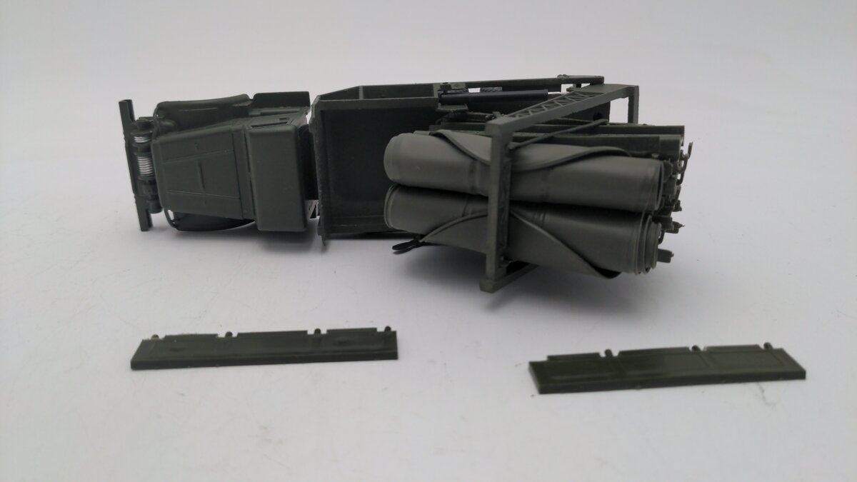 Dinky 884 Supertoys Brockway Military Truck with Bridge of Boats EX/Box