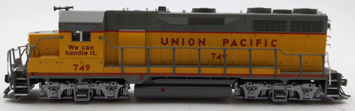 Kato 37-04F HO Union Pacific EMD GP35 Diesel Locomotive #749 EX