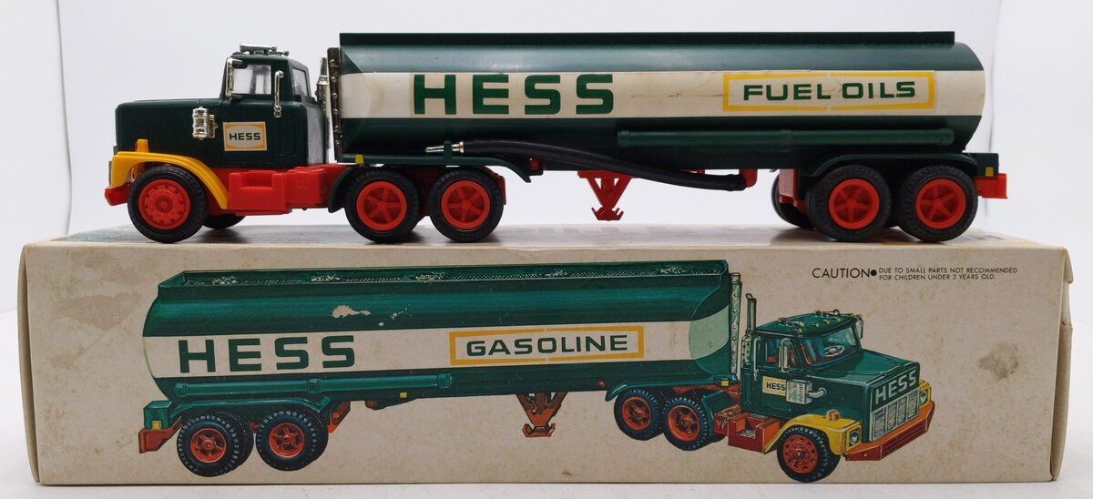 Hess 1977 Hess Fuel Tanker VG/Box