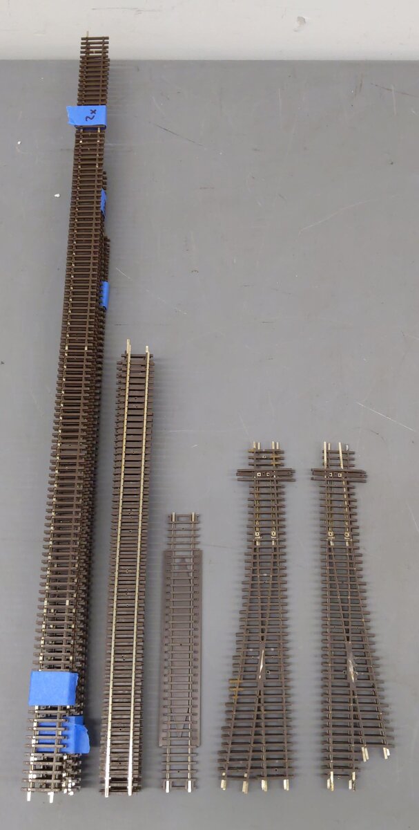 Atlas HO Code 83 Assorted Track- Straight Flex Track, Turnouts, & Rerailer (30) EX