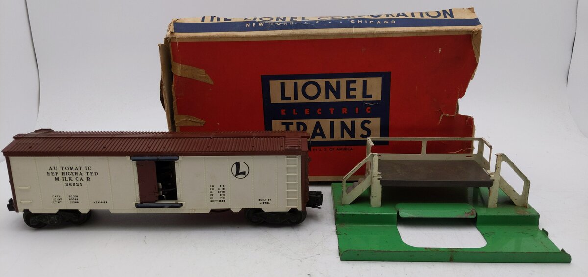 Lionel 3662 Vintage O Brown & White Large Operating Milk Car VG/Box