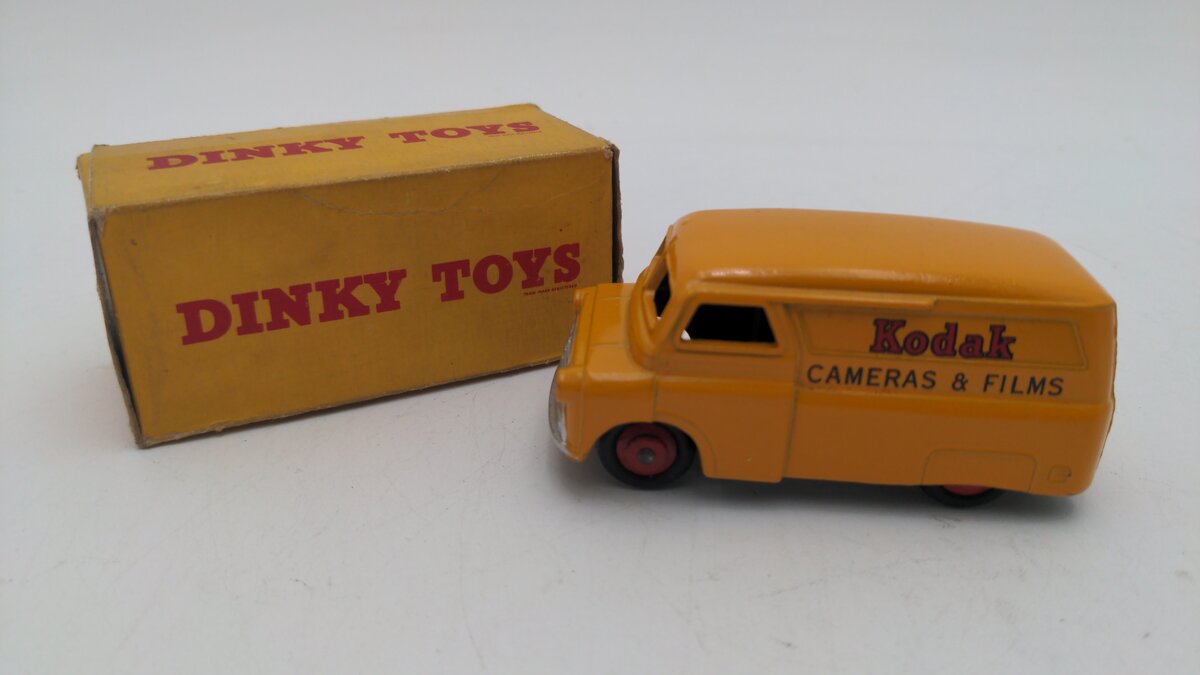 Dinky 480 1:43 Scale Yellow Bedford Kodak Die Cast EX/Box