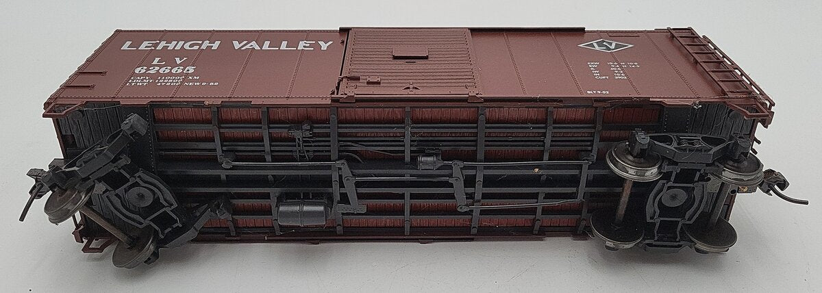 BevBel 2029 O Scale Lehigh Valley Boxcar #62665 2-Rail VG/Box