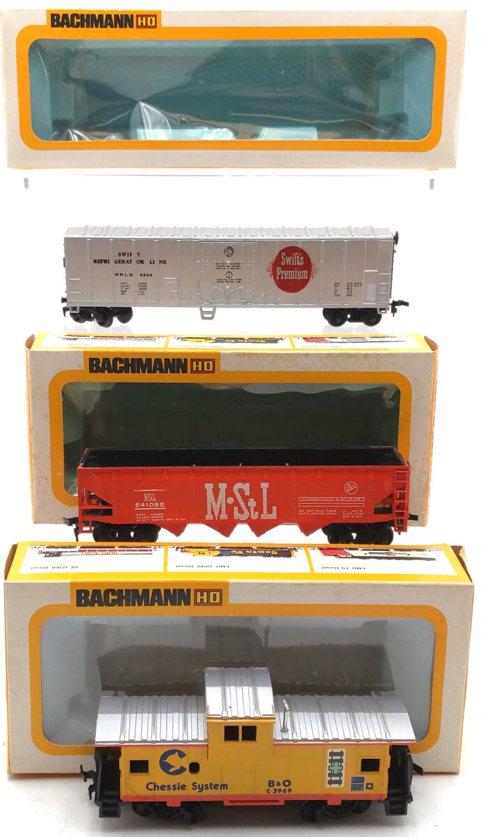 Bachmann Assorted HO Scale Freight Cars: 1067, 1030, 1123 [3] VG/Box