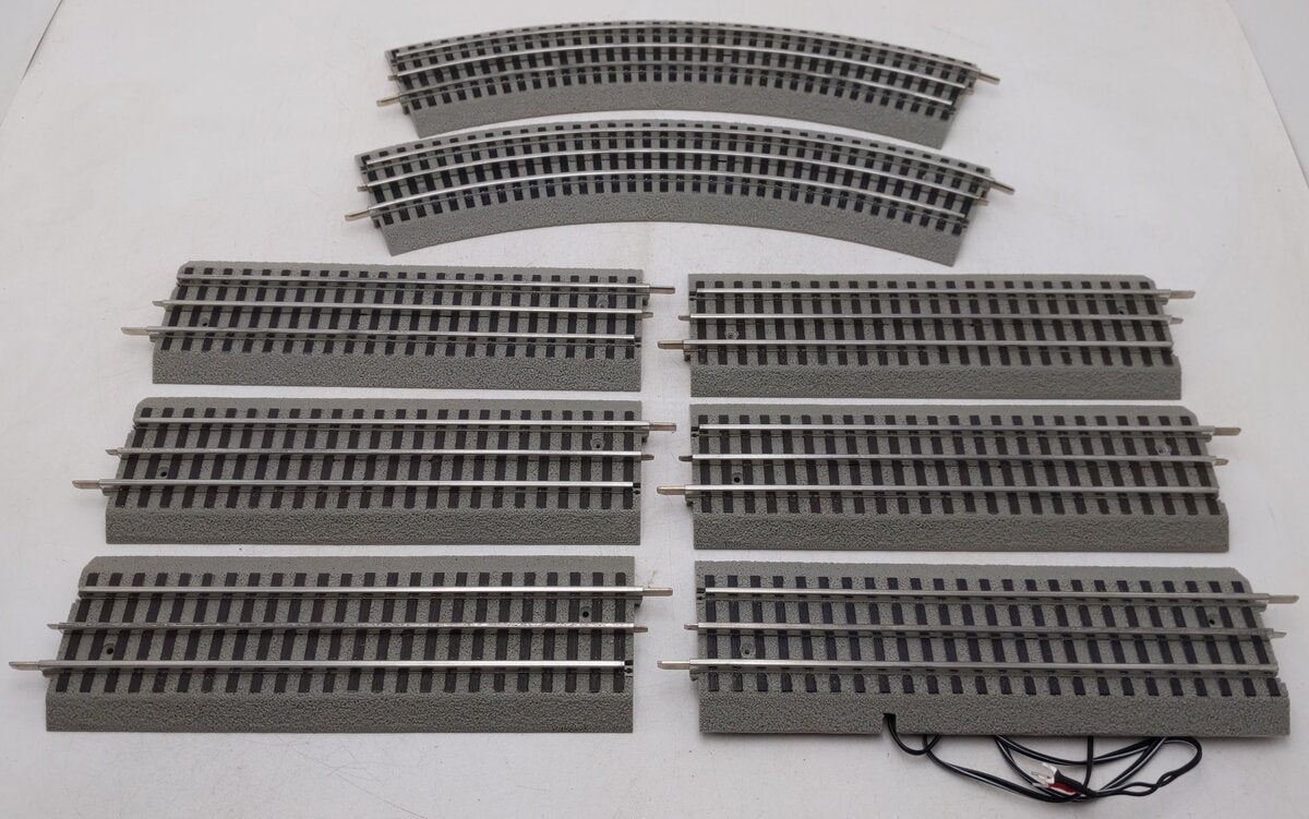 Lionel O Gauge Assorted Curved and Straight Fast Track Sections [8] EX