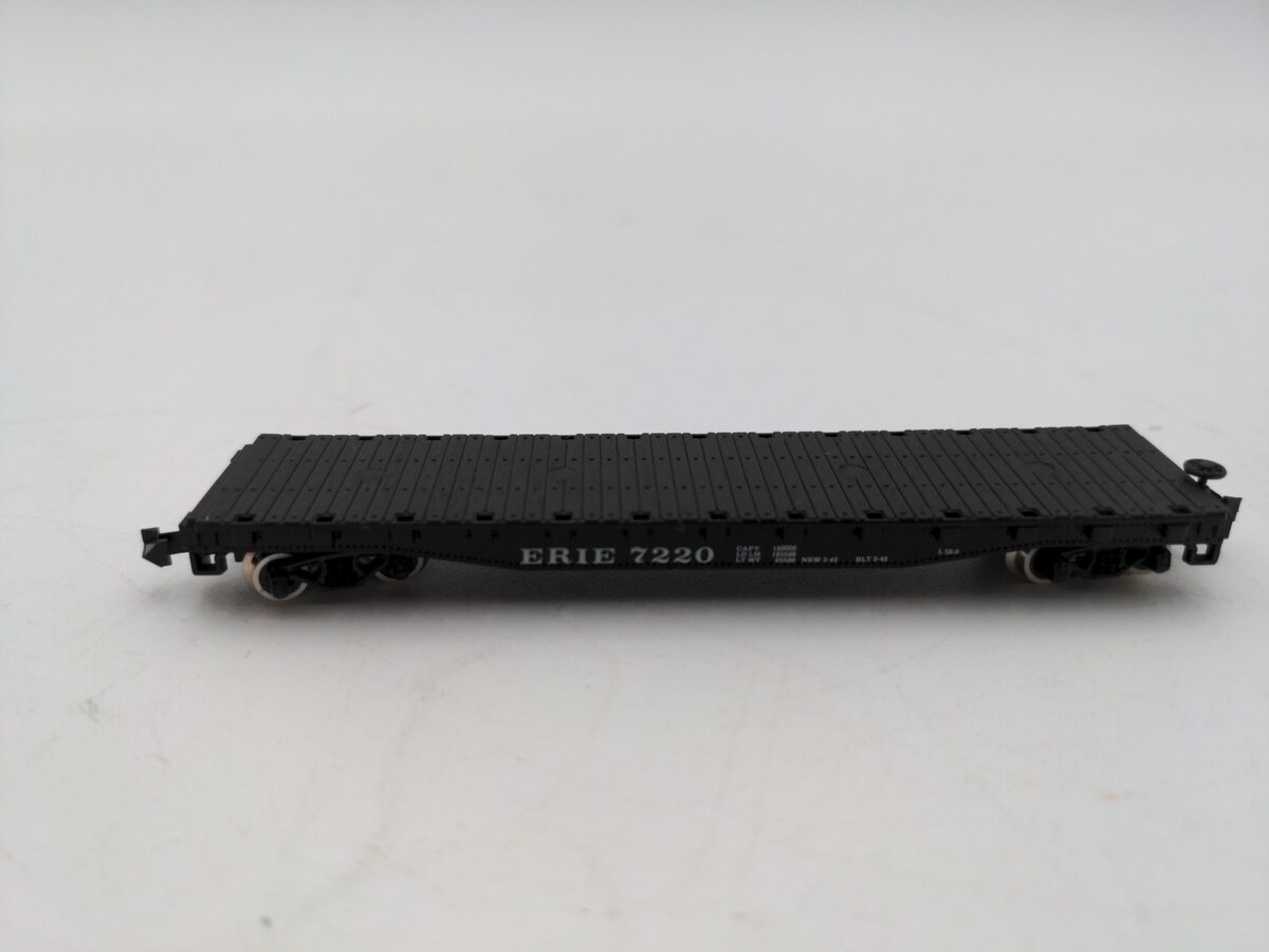 Atlas 3805 N Erie Flatcar w/ Stakes #7220 EX/Box
