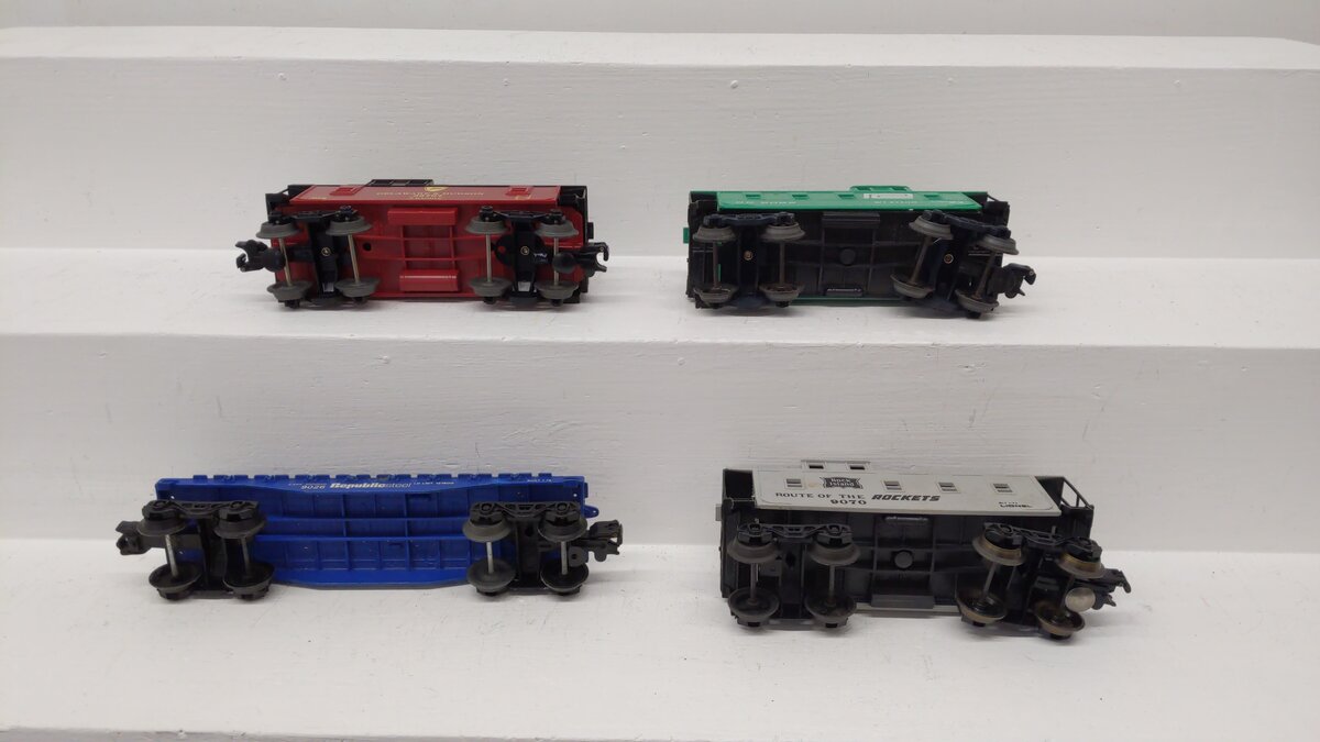 Lionel O Gauge Assorted Train Cars [4] EX