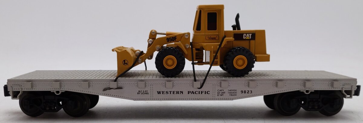 Lionel 6-17517 O Gauge Western Pacific Flatcar #9823 w/Ertl Caterpiller Loader EX/Box