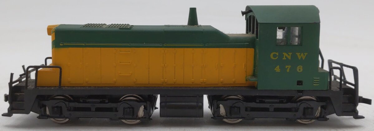 AHM HO Scale CNW Chicago Northwestern SW-1 Diesel Locomotive #476 VG