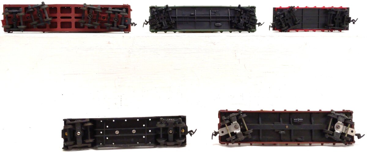 Assorted HO Scale Freight Cars: 9446, 2475, 475488, 503, W.&A.R.R [5] VG