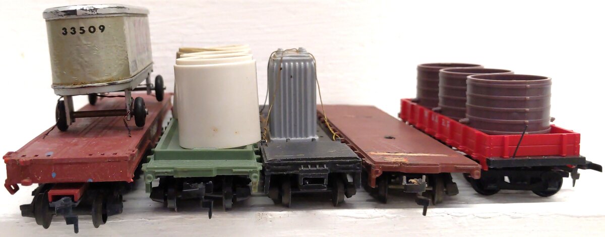 Assorted HO Scale Freight Cars: 9446, 2475, 475488, 503, W.&A.R.R [5] VG