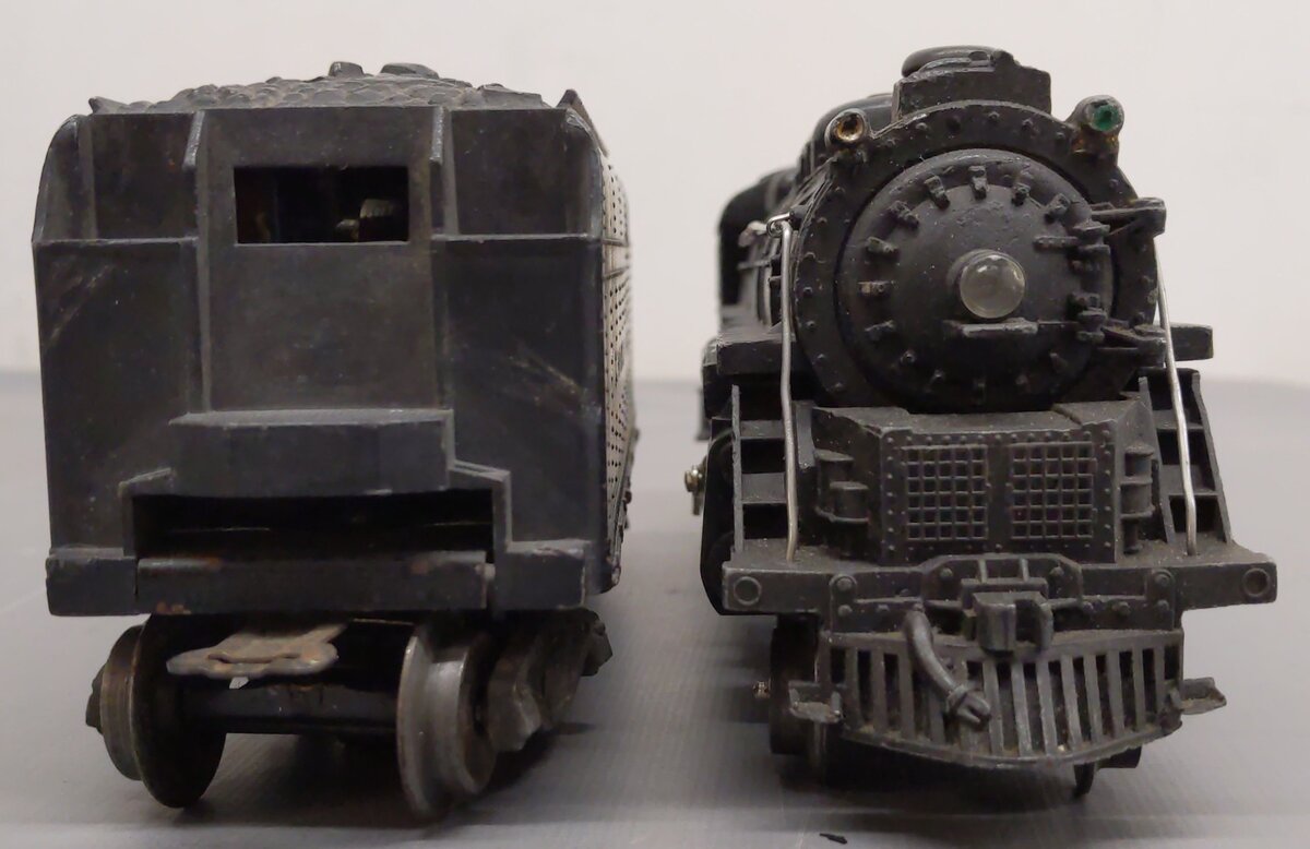Lionel 2026 Vintage O 2-6-2 Die-Cast Steam Locomotive w/6466WX Tender