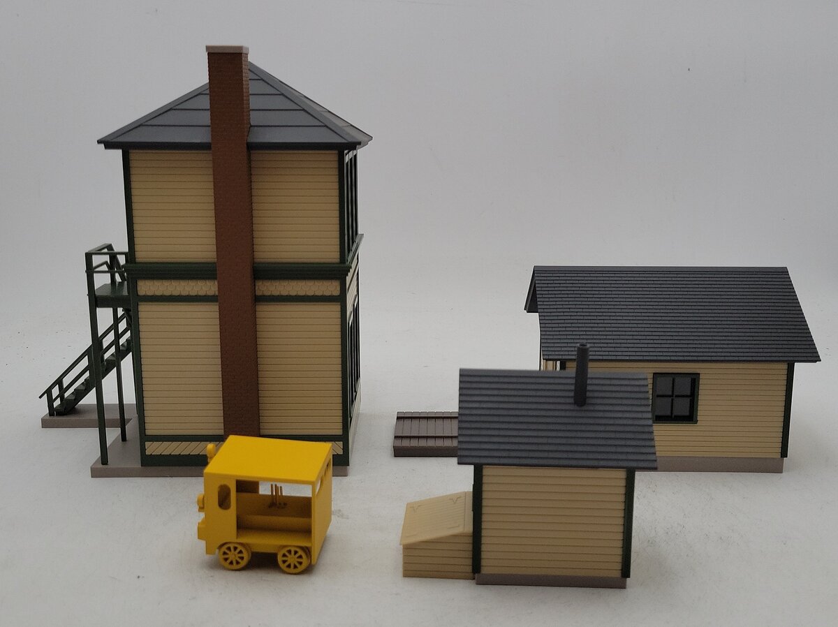 Walthers 933-2703 Trackside Structures Set EX/Box