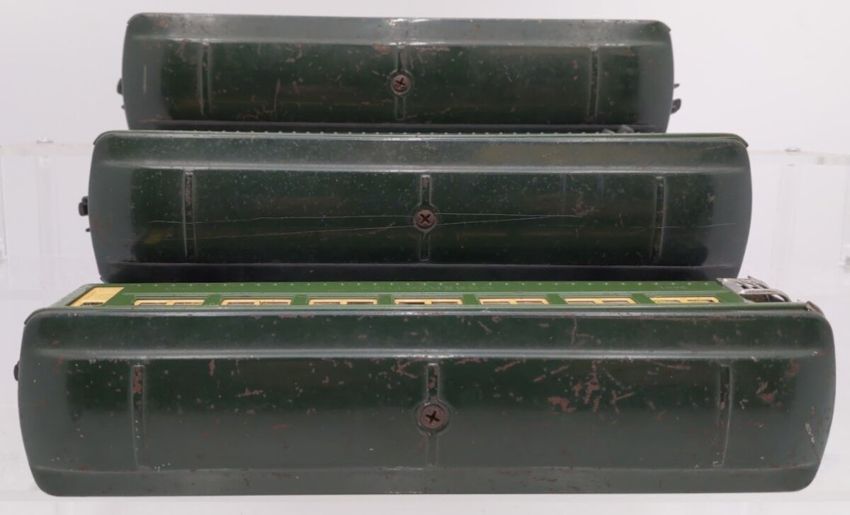 Lionel 2440 & 2441 Vintage O Lionel Lines Green Tinplate Pullman Cars [3]