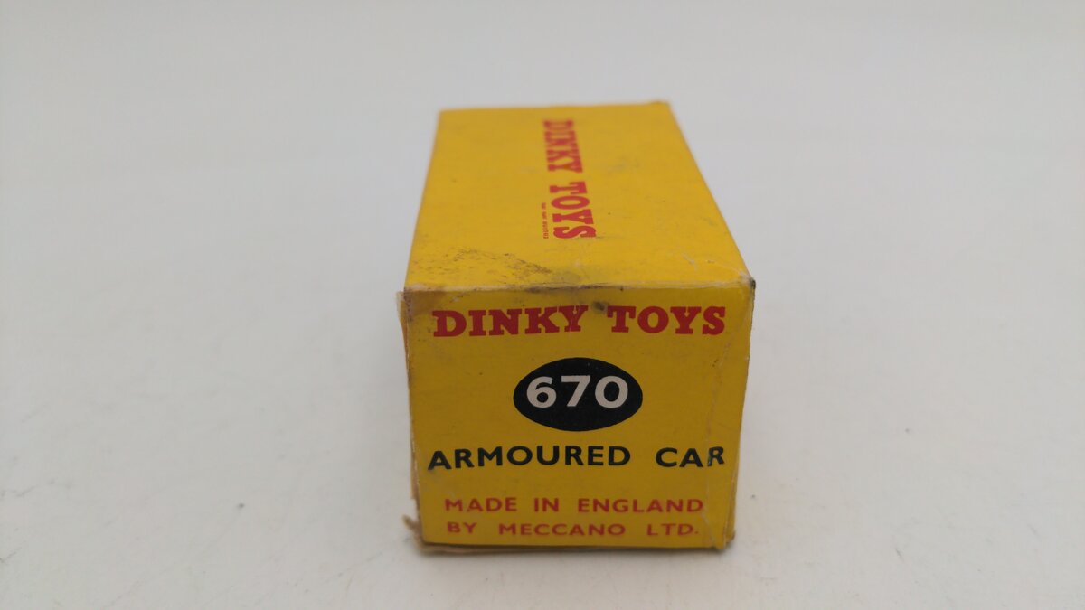 Dinky 670 Die Cast Military Green Armoured Car EX/Box