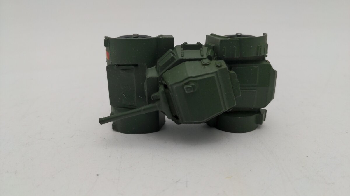 Dinky 670 Die Cast Military Green Armoured Car EX/Box