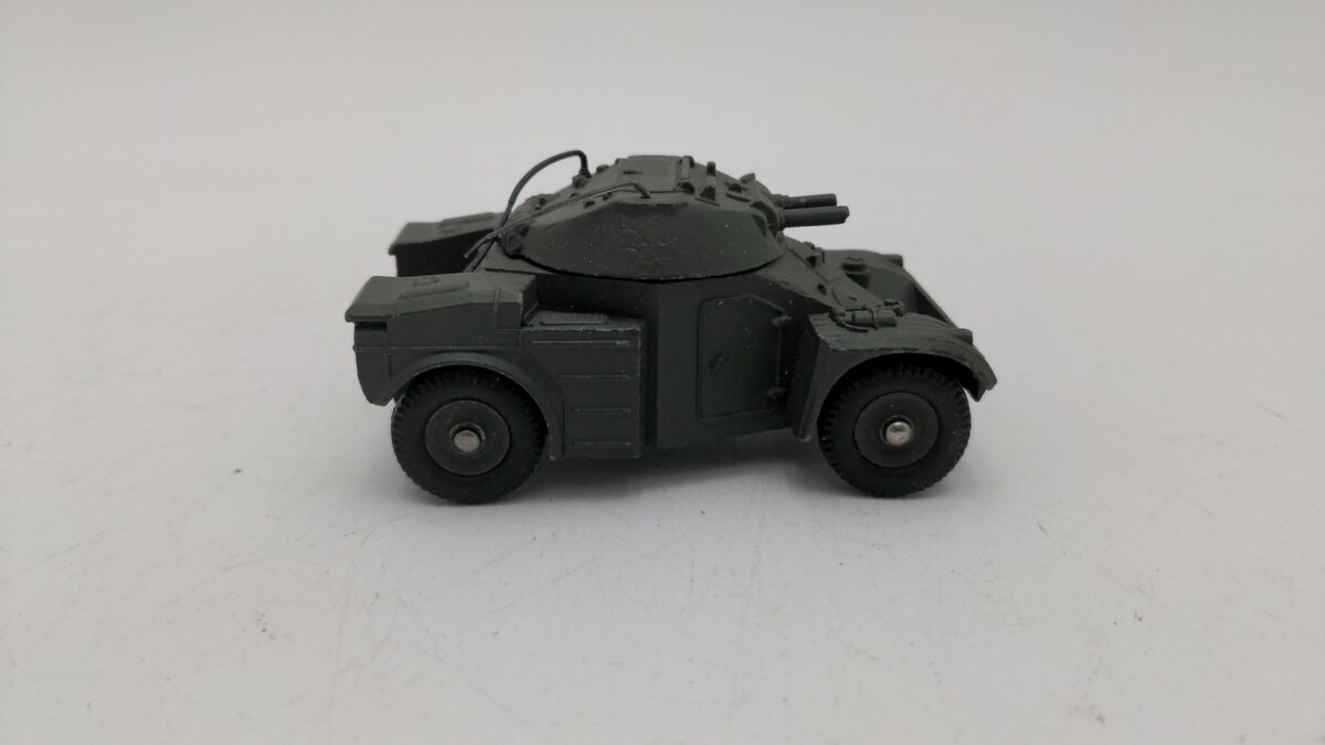 Dinky 814 Die Cast Military Green Panhard Armored Car EX/Box