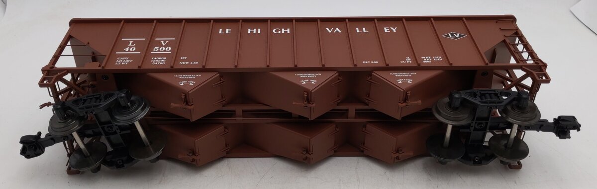 USA Trains R14020 G LV 70-Ton 3-Bay Coal Hopper with Coal Load #40500 LN