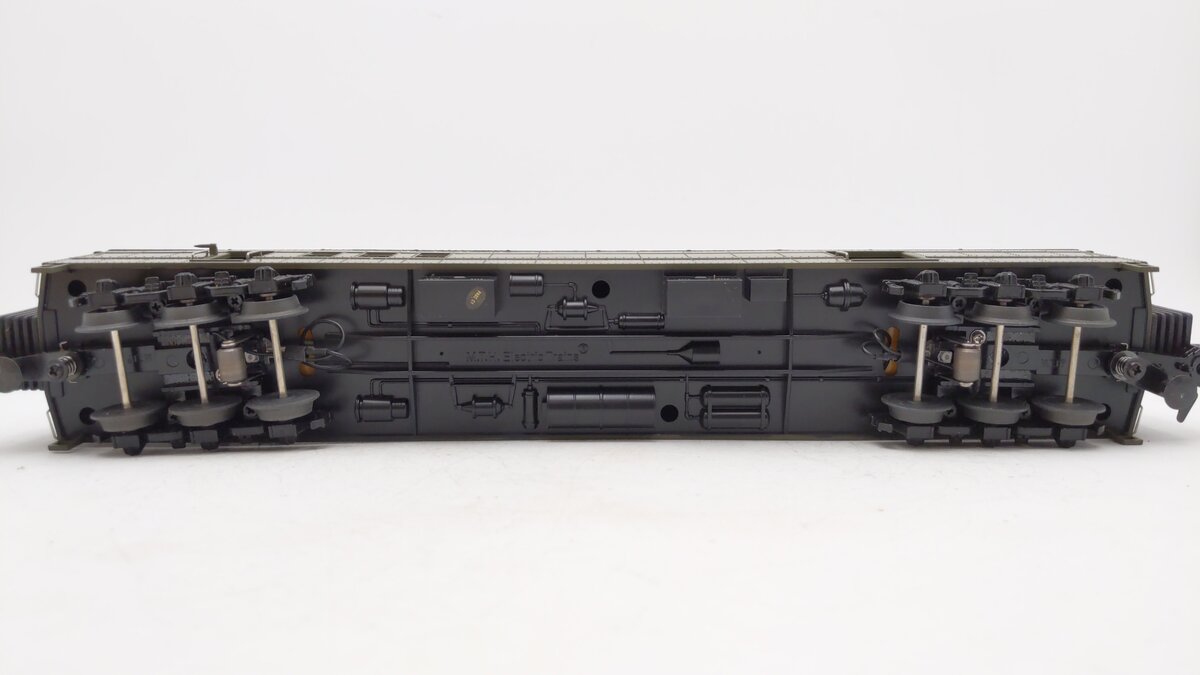 MTH 30-69293 O Baltimore & Ohio 60' Madison Coach Car EX/Box