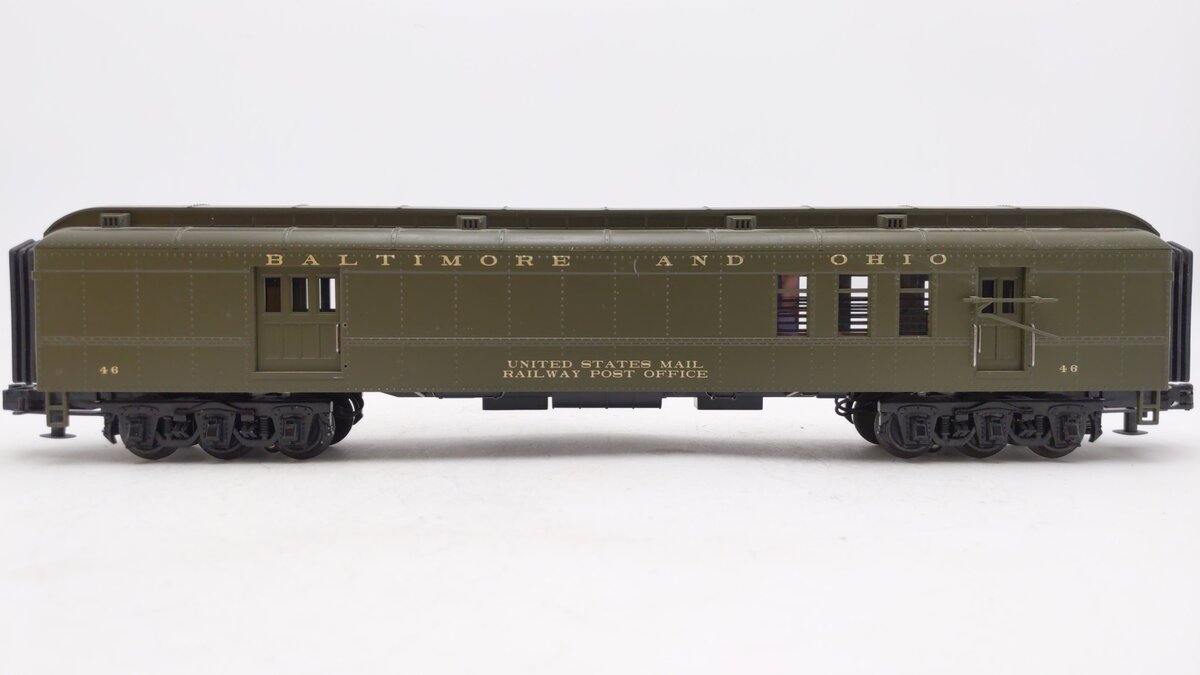 MTH 30-69293 O Baltimore & Ohio 60' Madison Coach Car EX/Box