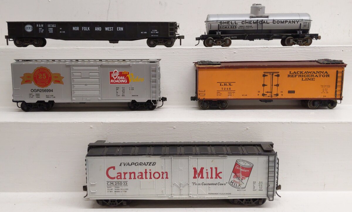 Atlas and Other O Scale Assorted Freight Cars (2-Rail) (5)