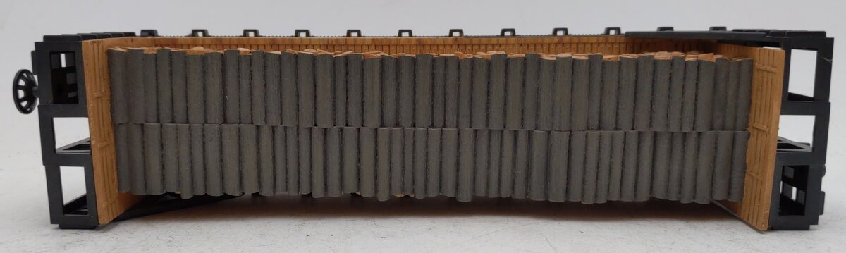 Menards 279-3434 O Canadian National Flatcar w/ Log Load VG/Box