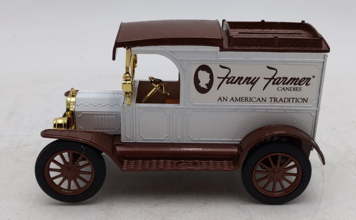 Ertl 1913 Fanny Farmer Model T Coin Bank EX