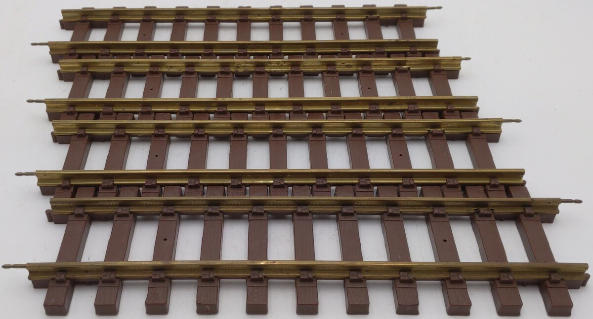 Lionel 8-82002 G Scale Brass 11-3/4" Straight Tracks With Track Pins (Pack of 4) VG
