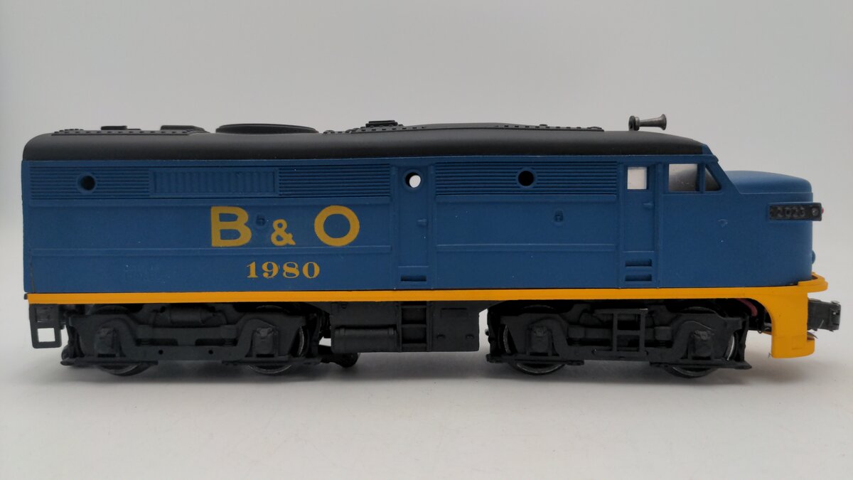 Lionel Vintage O Custom Baltimore & Ohio Diesel Locomotive #1980