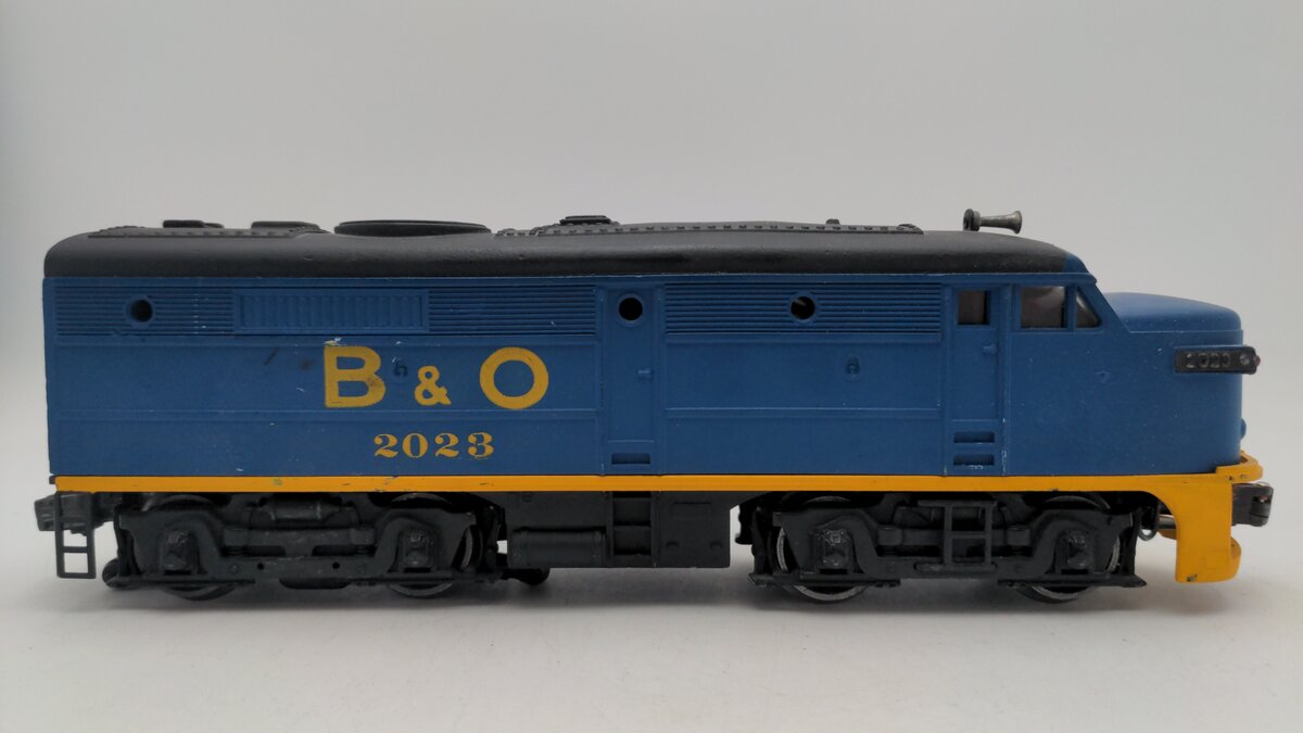 Lionel Vintage O Custom Baltimore & Ohio Diesel Locomotive #2023